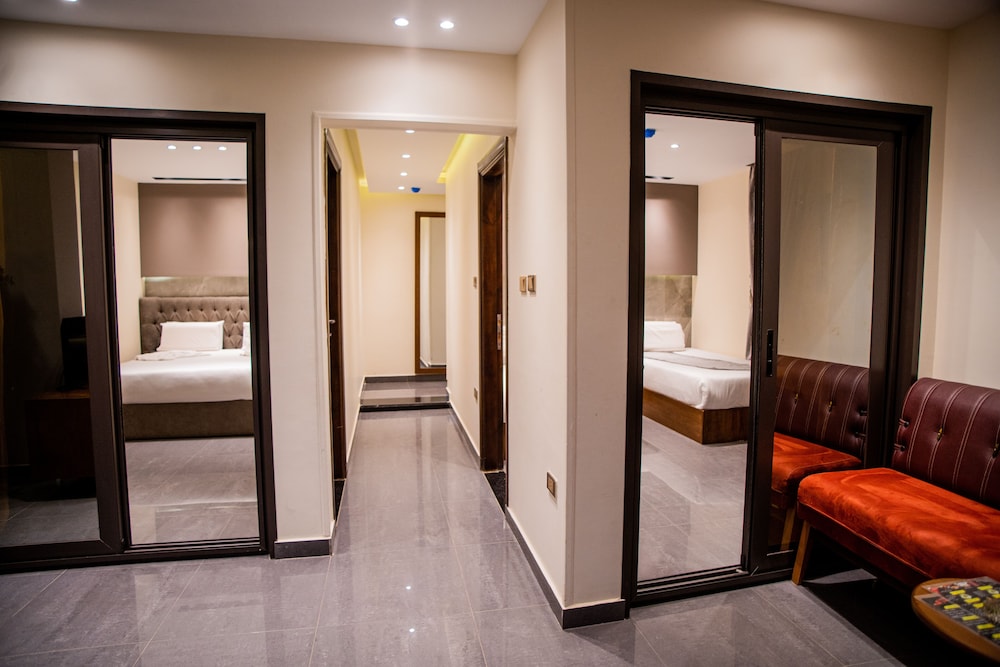 Superior Suite photo 2