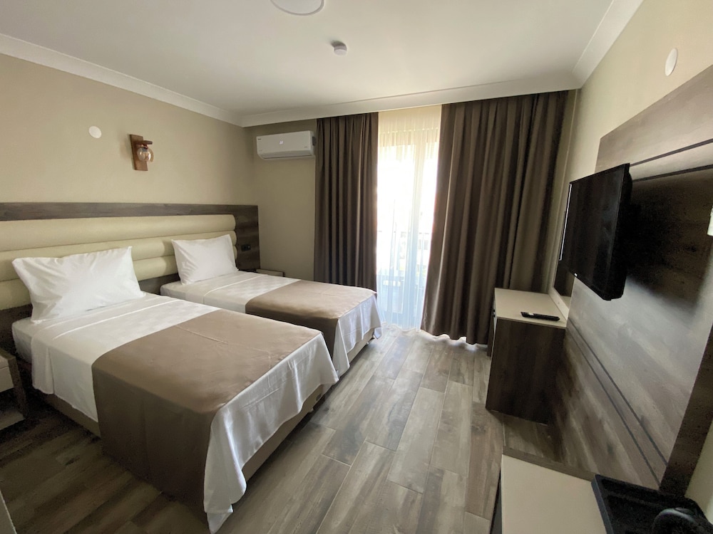 Standard Room photo 1
