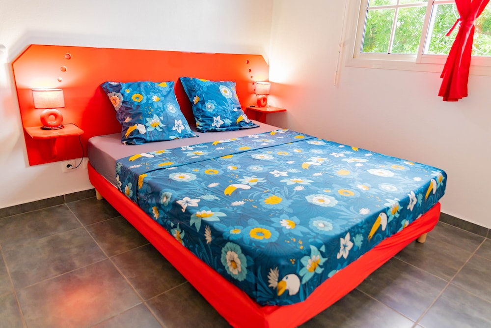 Comfort Villa, 2 Bedrooms, Terrace, Poolside photo 1