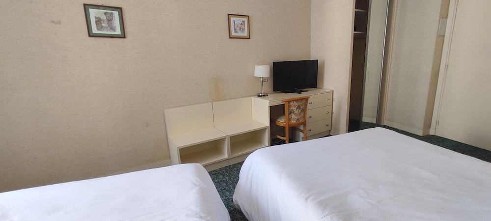 Classic Quadruple Room photo 2