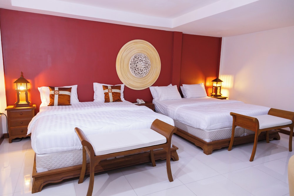 Deluxe Quadruple Room