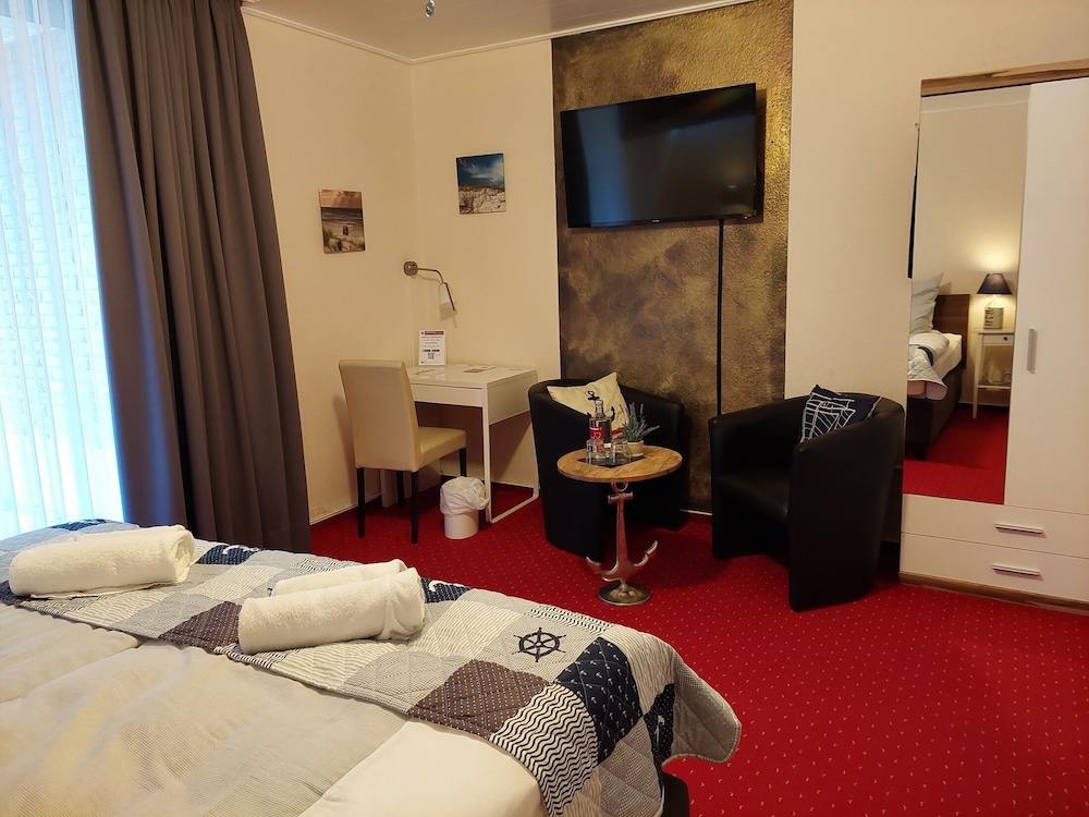 Standard Double Room photo 3