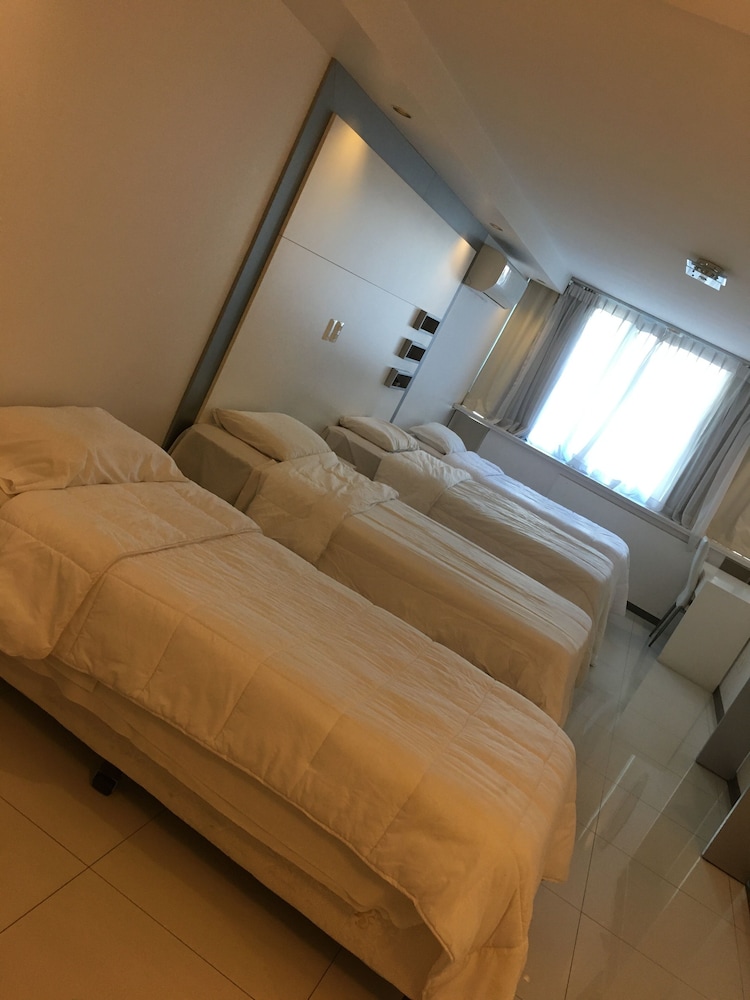 Executive Quadruple Room photo 1