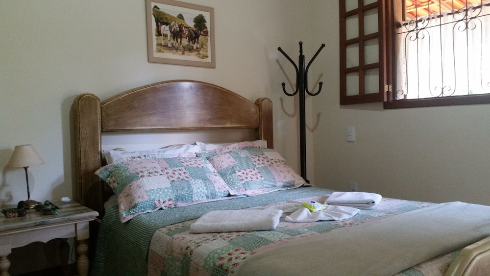 Romantic Suite, Lanai, Garden Area photo 2