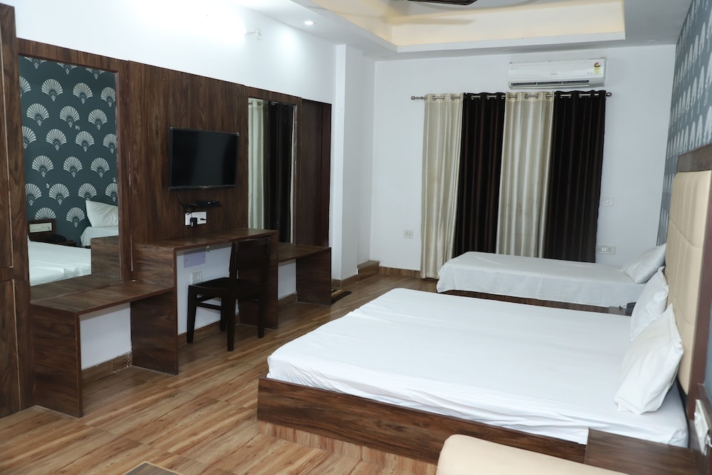 Luxury Room