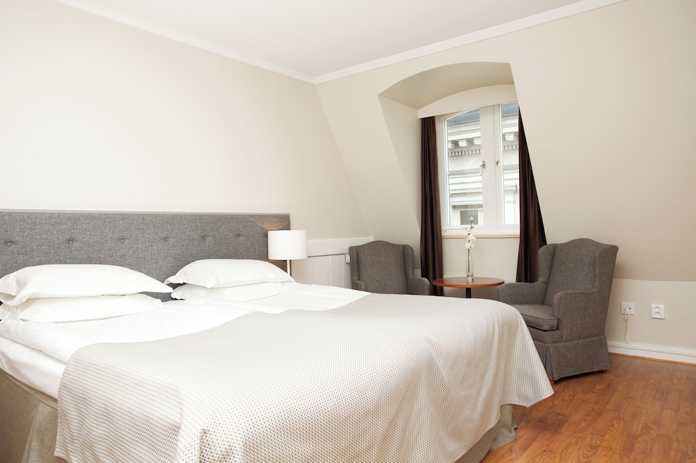 Standard Room photo 2