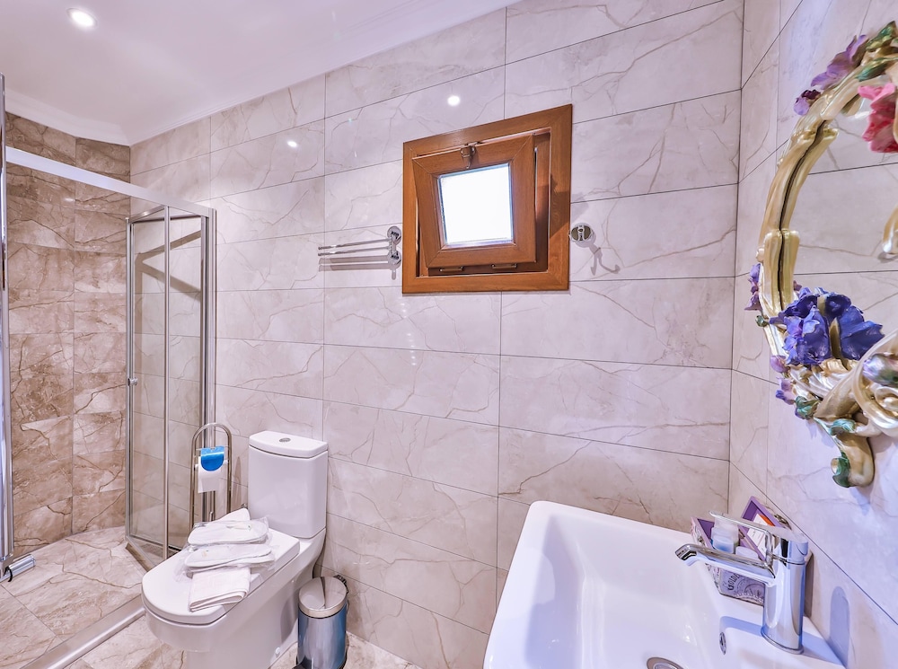 Jakuzili Junior Suite photo 2