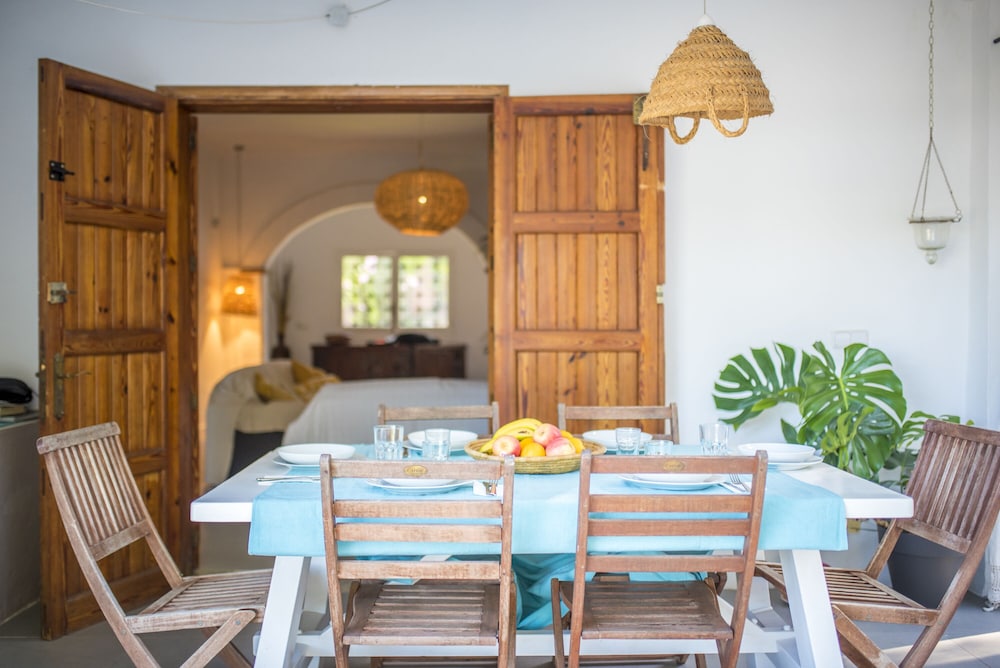 Family Villa, Multiple Bedrooms, Private Pool photo 3