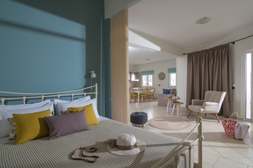 Luxury Suite, Annex Building