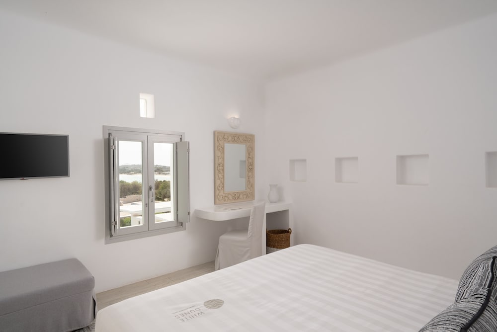 Suite with Panoramic Sea View