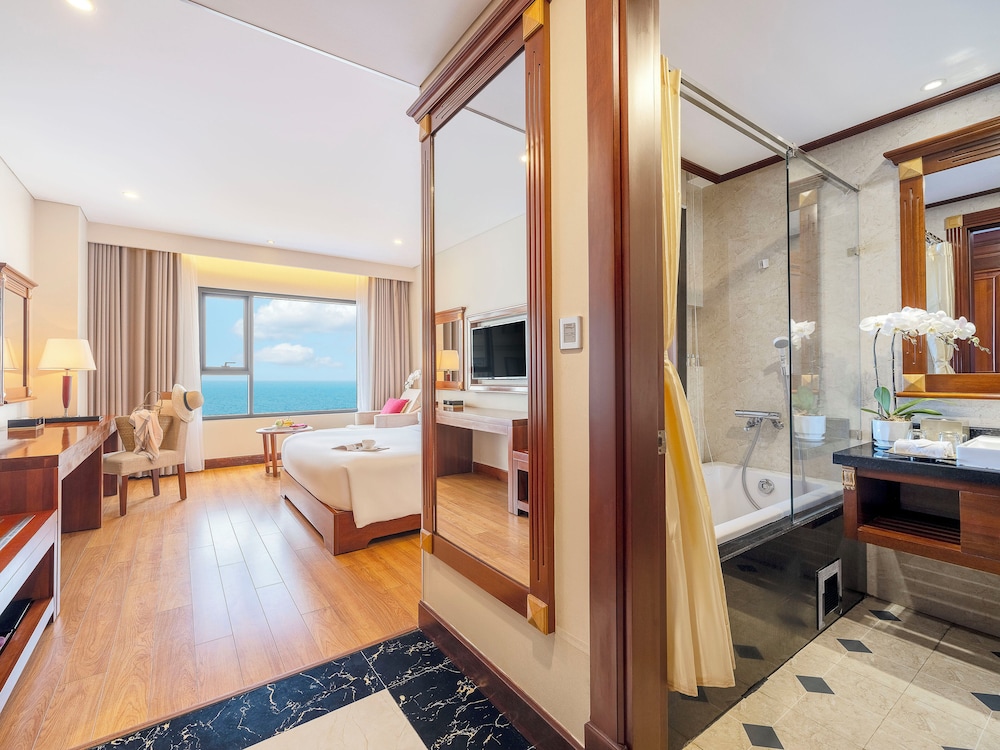 Deluxe Double Room, Ocean View - Photo 4