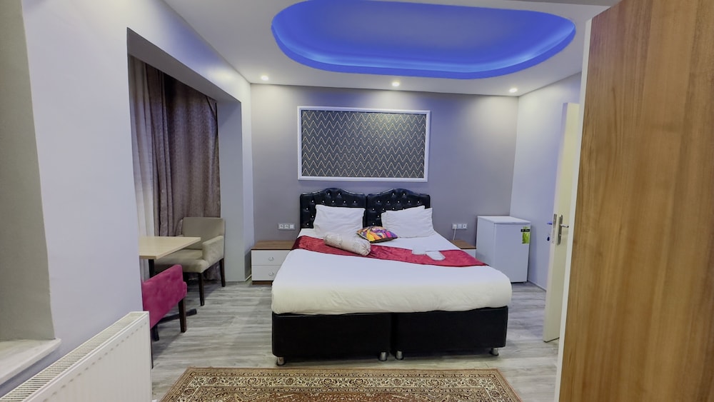 Standard Double Room photo 2