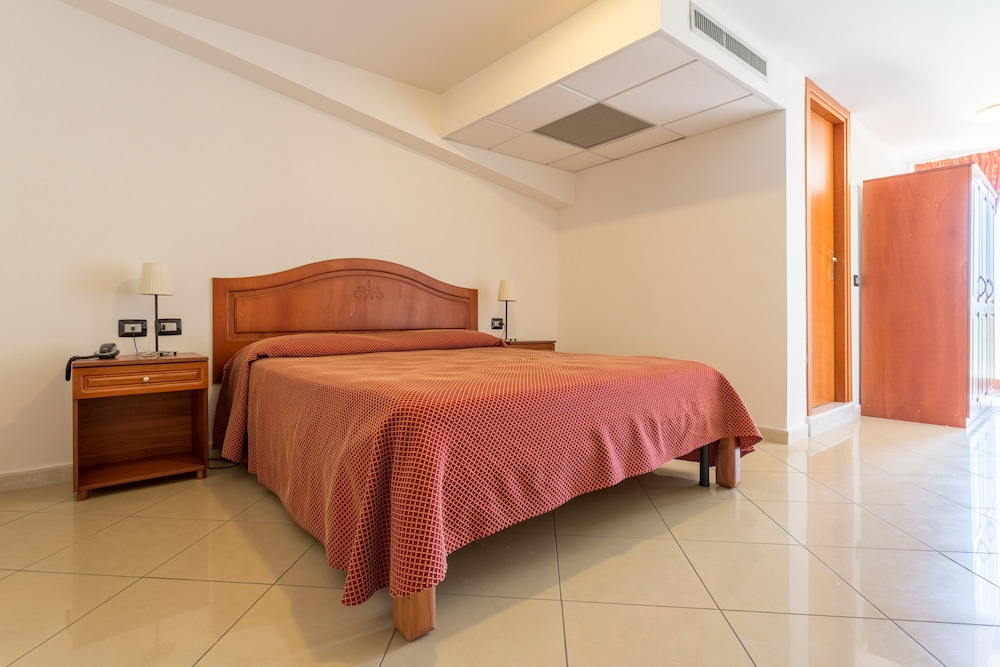 Double Room Single Use photo 2
