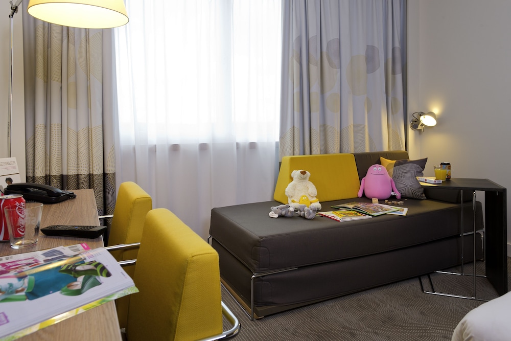 Superior Room, Multiple Beds (Premium) - Photo 10