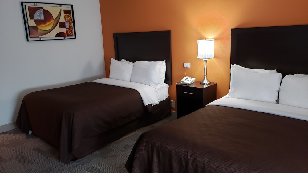 Standard Room, 2 Double Beds, Non Smoking - Photo 5