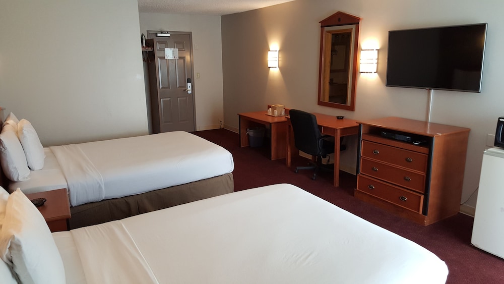 Room, 2 Queen Beds photo 3