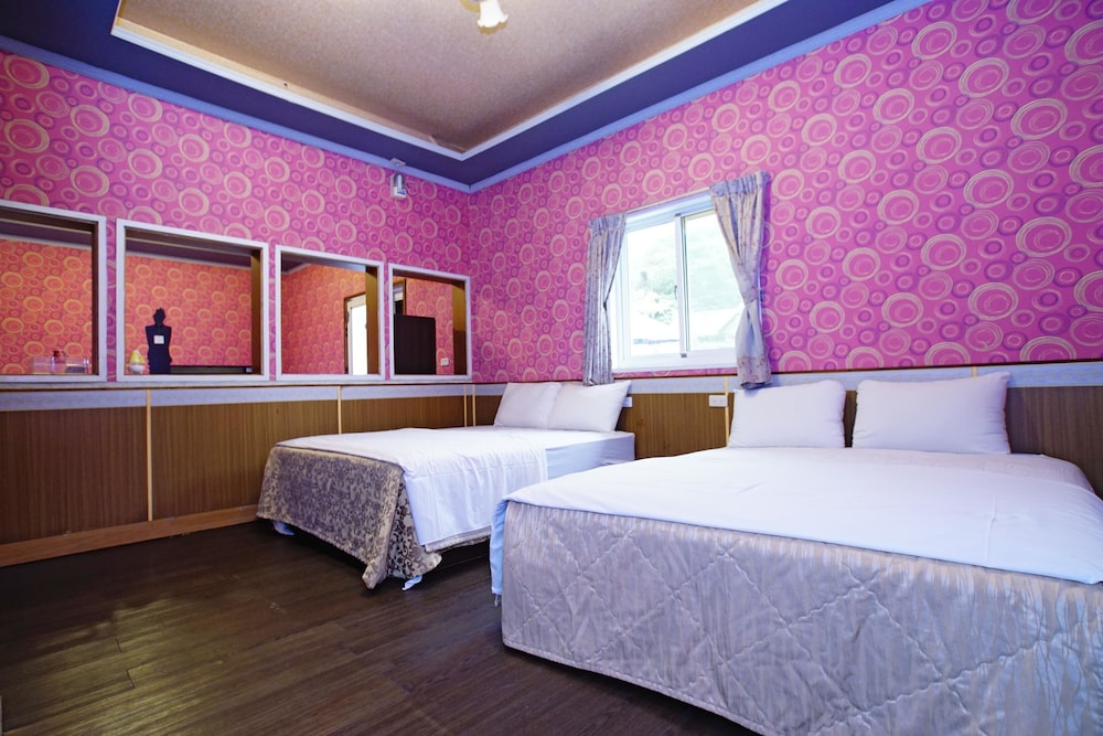 Family Room - Photo 1