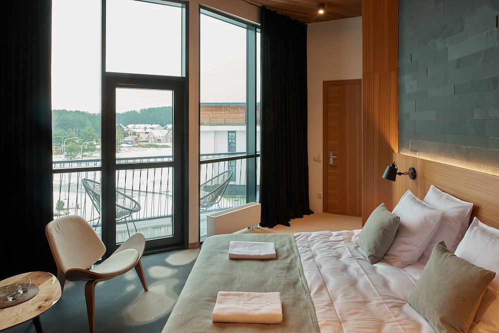 Deluxe Double Room, 1 Double Bed, Private Bathroom photo 3