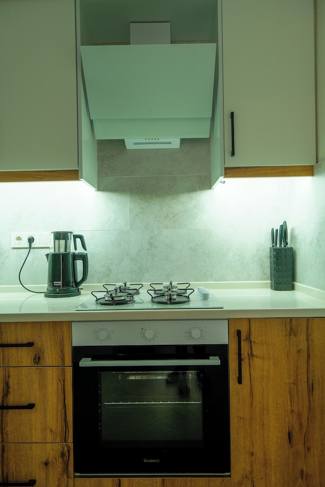 Classic Condo, 1 Bedroom - Photo 16