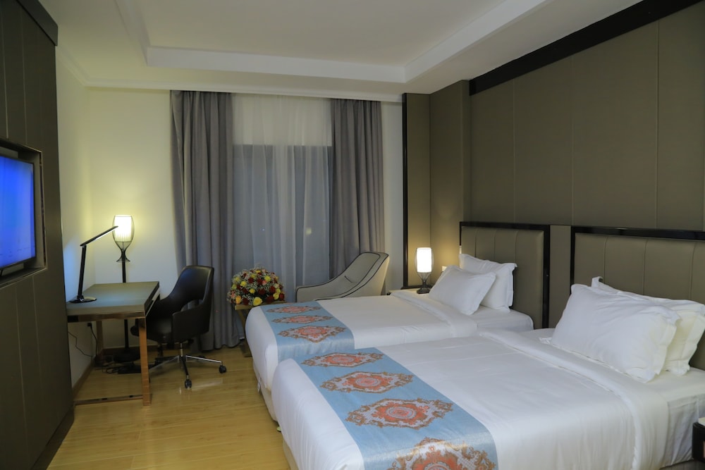 Standard Twin Room - Photo 2