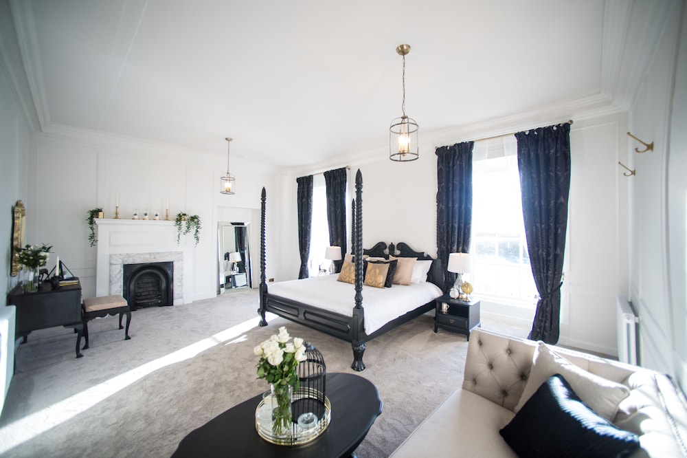 Honeymoon Double Room, 1 King Bed, Ensuite photo 1