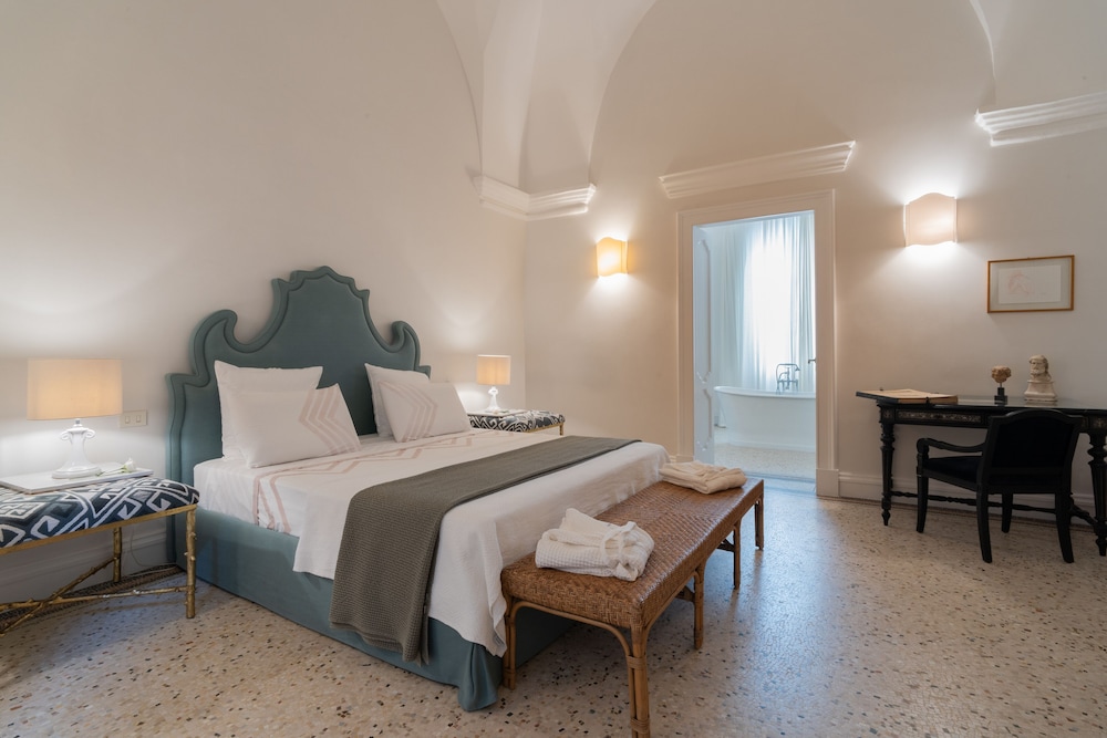 Royal Apartment photo 3