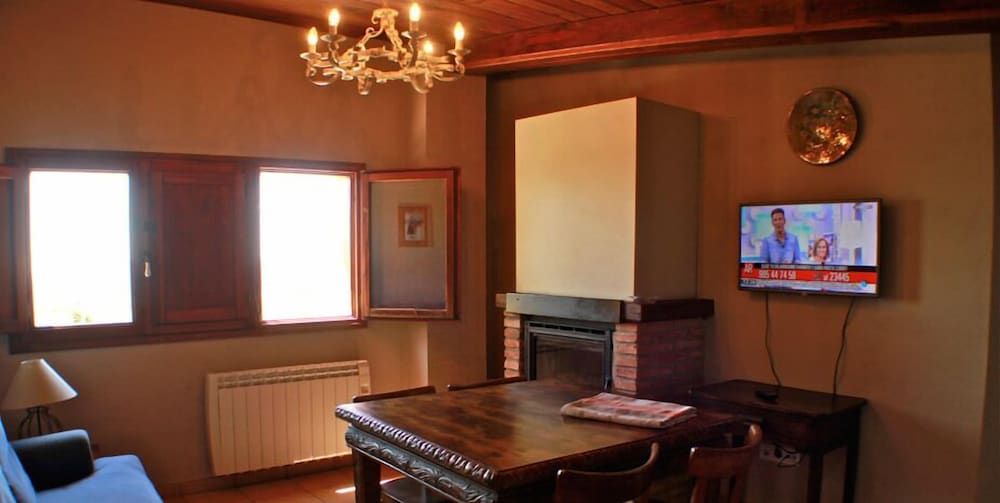Villa, 2 Bedrooms (Grevoler) photo 3
