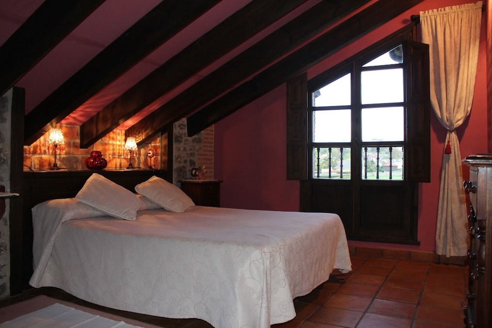Standard Double or Twin Room - Photo 15