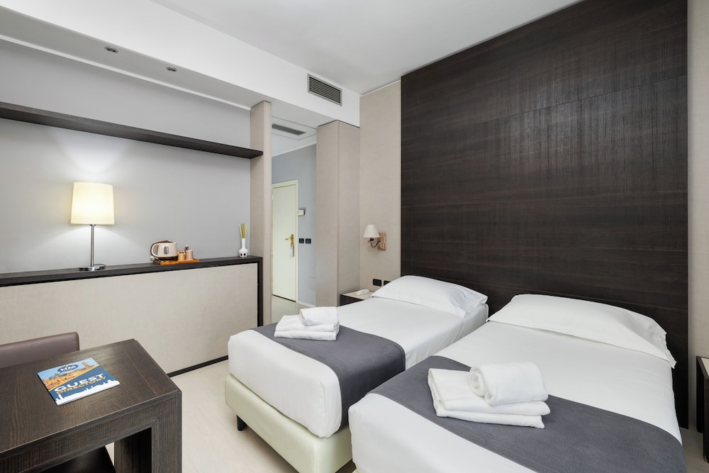 Triple Room - Photo 2
