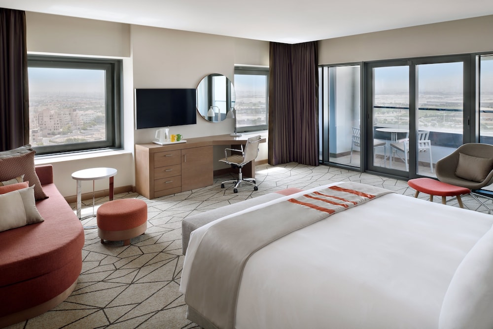 Premium Room, 1 King Bed, Kitchen, City View