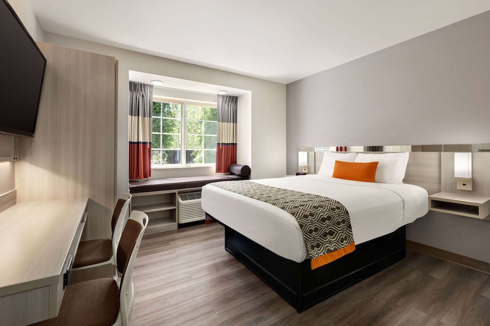 Room, 1 Queen Bed, Non Smoking - Photo 1