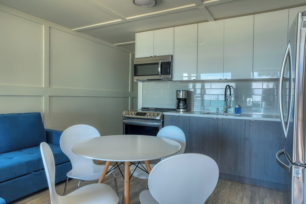Townhome Suite 206 - Ground Floor - Photo 5