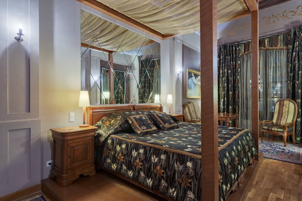 Deluxe Double or Twin Room photo 2