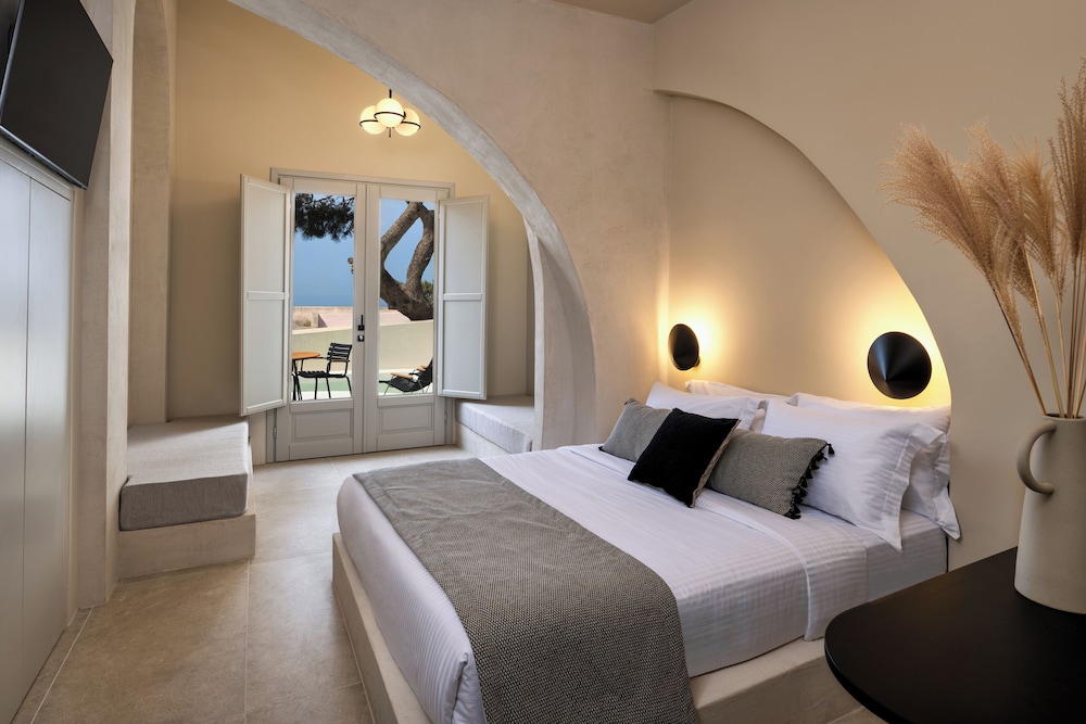 Cave Junior Suite, Outdoor Tub