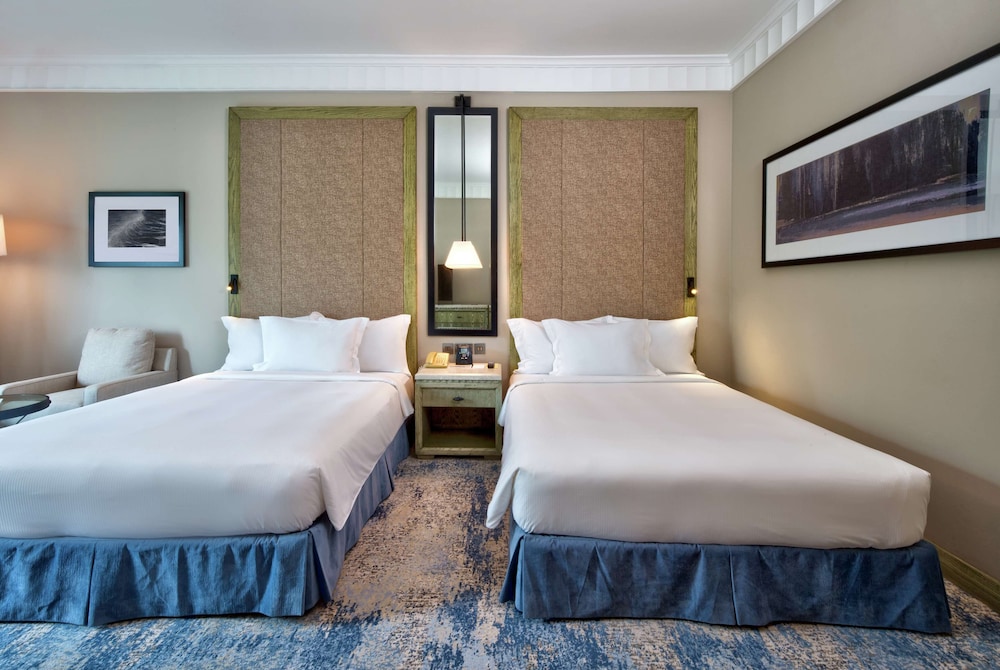 Superior Room, 2 Twin Beds, Mountain View