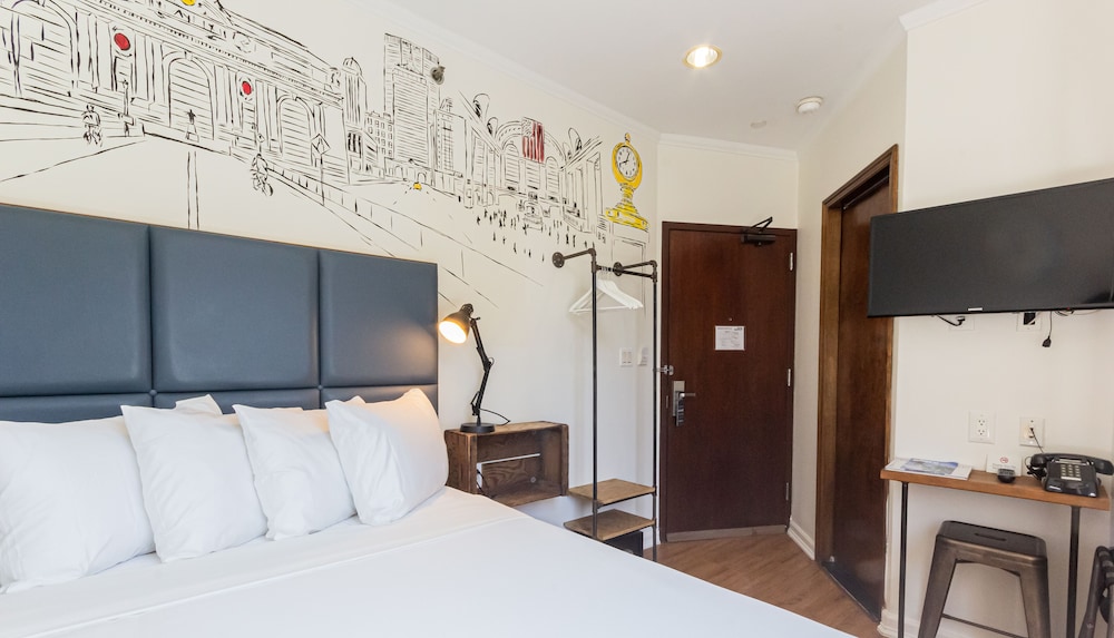 Classic Room, 1 Queen Bed