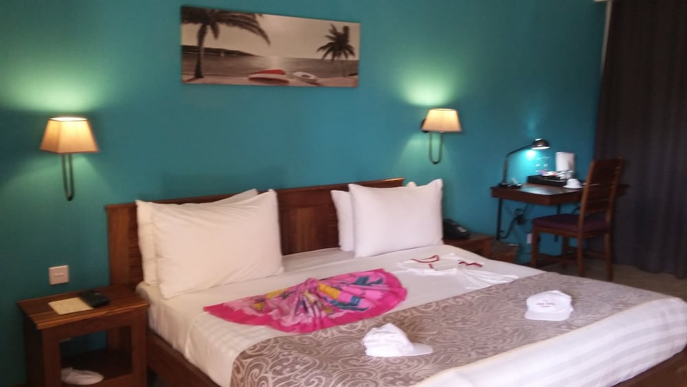 Deluxe Room - Photo 1