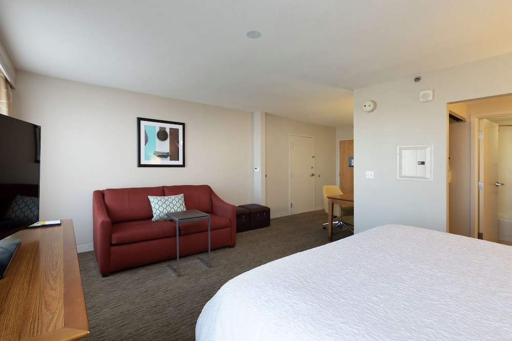 Studio, 1 King Bed, Accessible, Non Smoking - Photo 1