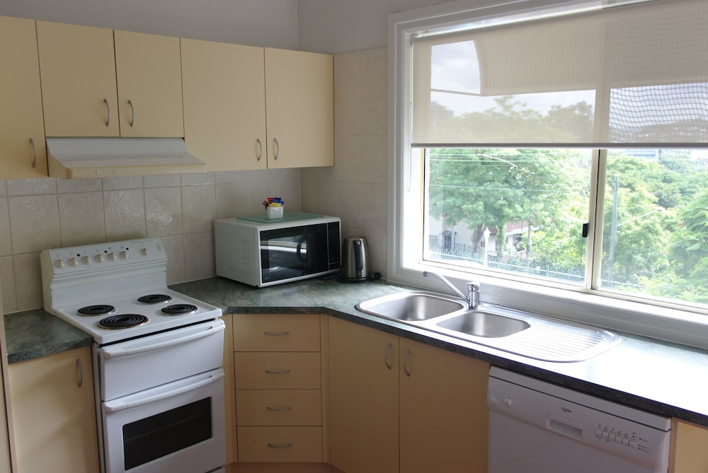 Standard Apartment, 2 Bedrooms, Garden View thumbnail 5