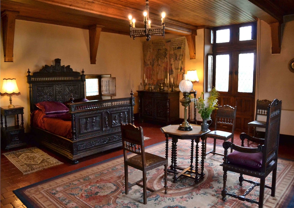 Family Room (Anne de Bretagne) photo 1