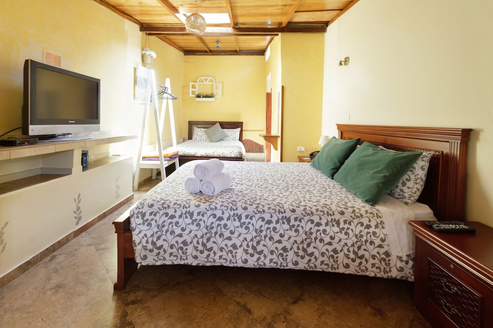 Double Room, 2 Double Beds, Kitchen photo 1