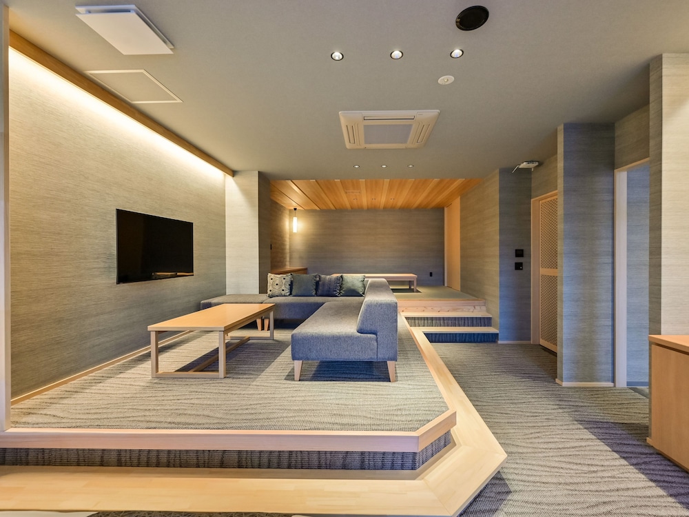 Suite with a private open hot spring bath UME, Non Smoking photo 2