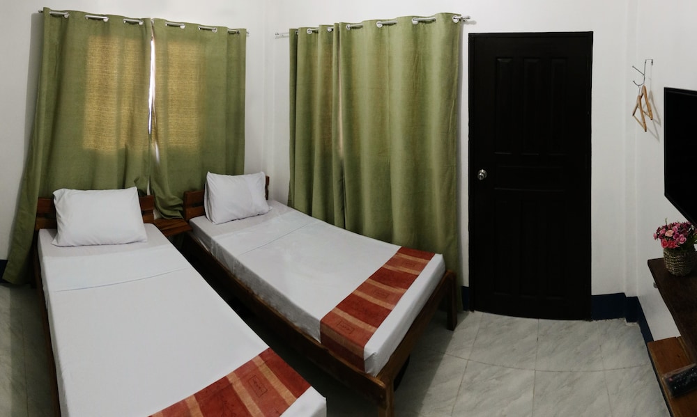Standard Twin Room - Photo 2