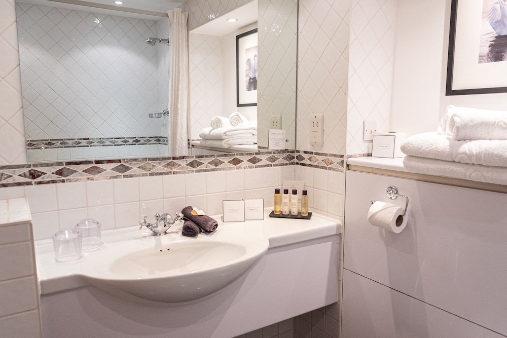 Double or Twin Room (Willow) - Photo 4