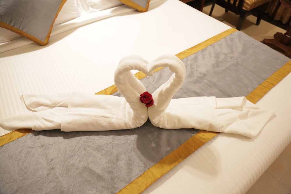 Royal Double or Twin Room, 2 Twin Beds
