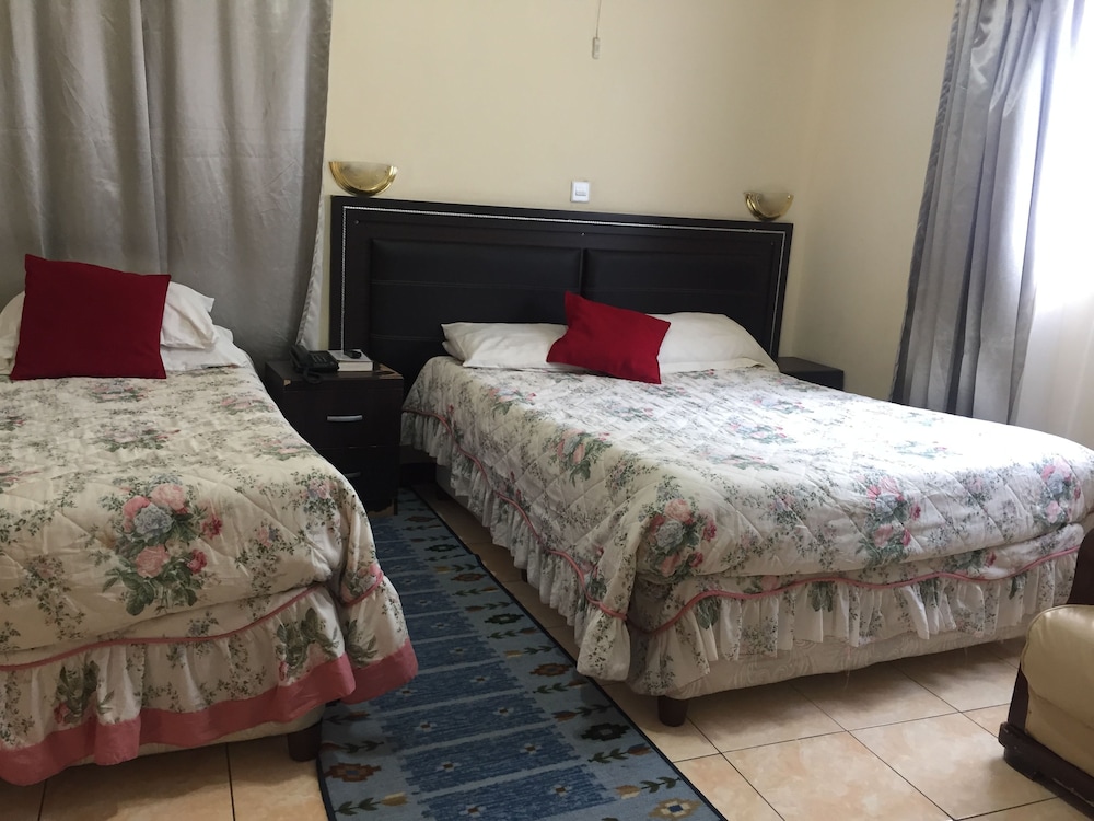 Standard Twin Room photo 1