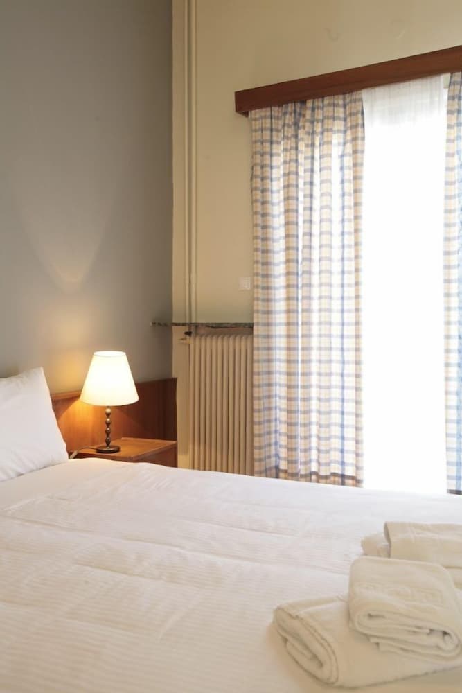 Economy Double or Twin Room photo 3