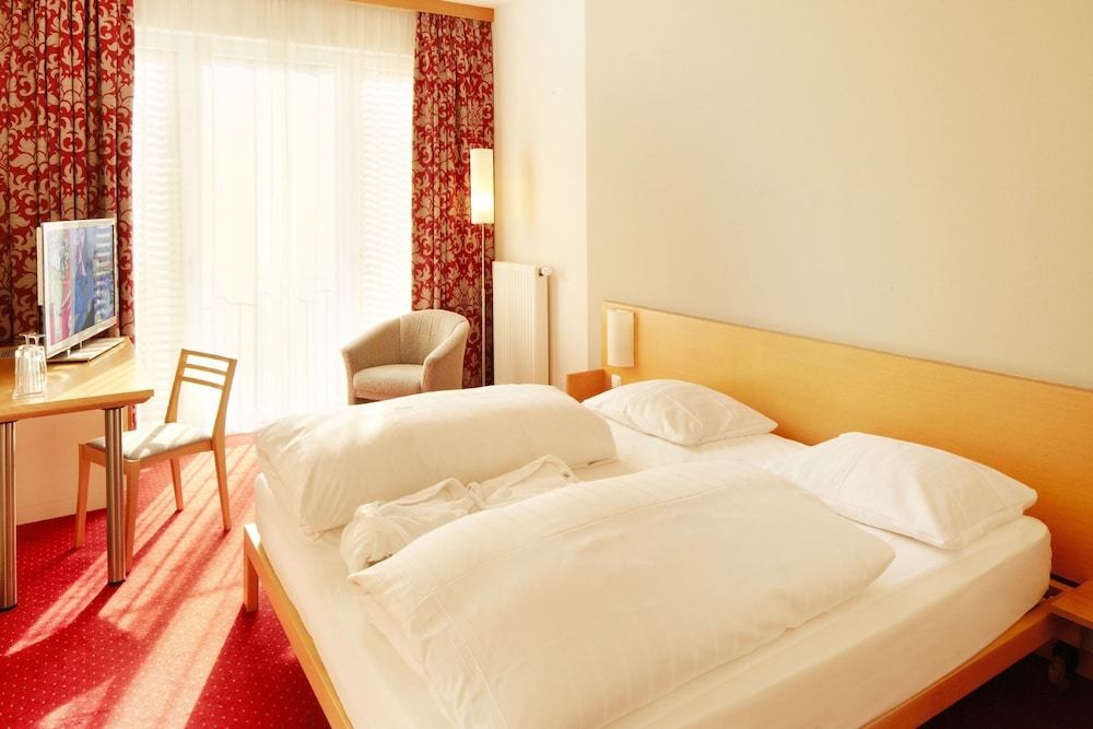 Standard Double Room (Wellness & Fitness Access) photo 1