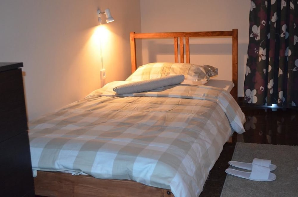 Economy Twin Room photo 2