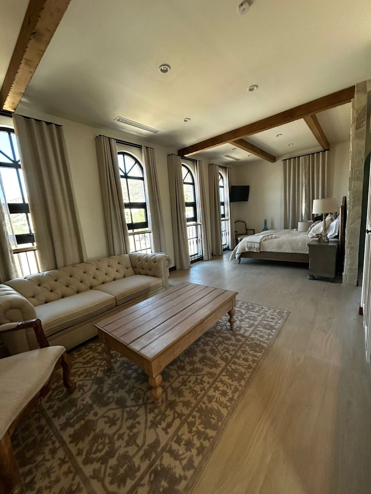 Superior Suite, Balcony, Vineyard View photo 1